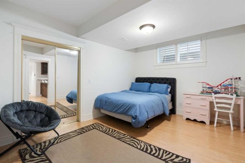 2402 Bowness Road Nw, Calgary, AB - Indoor Photo Showing Bedroom