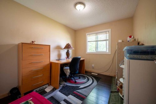 139 Maitland Road Ne, Calgary, AB - Indoor Photo Showing Other Room