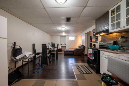 139 Maitland Road Ne, Calgary, AB - Indoor