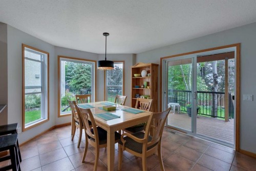 616 Memorial Avenue, Vulcan, AB - Indoor Photo Showing Dining Room