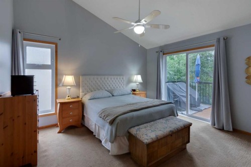 616 Memorial Avenue, Vulcan, AB - Indoor Photo Showing Bedroom