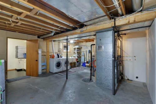 616 Memorial Avenue, Vulcan, AB - Indoor Photo Showing Basement