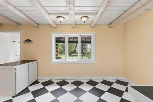 261074 Township Road 262, Rural Rocky View County, AB - Indoor