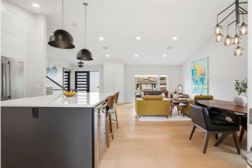 815 120 Avenue Se, Calgary, AB - Indoor