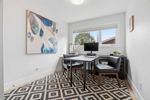 815 120 Avenue Se, Calgary, AB - Indoor Photo Showing Office