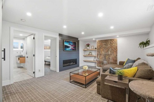 815 120 Avenue Se, Calgary, AB - Indoor With Fireplace