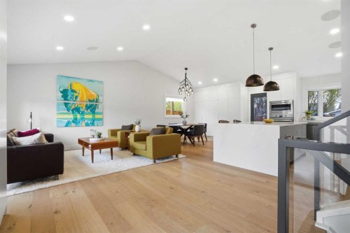 815 120 Avenue Se, Calgary, AB - Indoor