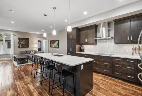 3302 39 Street Sw, Calgary, AB 