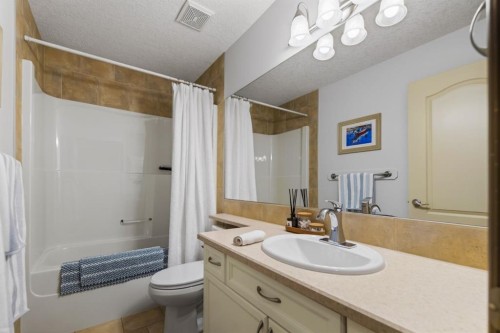 159 Discovery Ridge Way Sw, Calgary, AB 