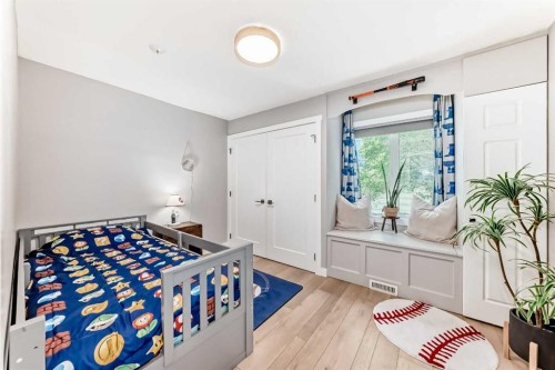 96 Coach Gate Way Sw, Calgary, AB 