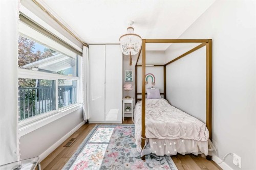 96 Coach Gate Way Sw, Calgary, AB 