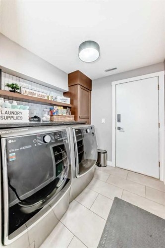 96 Coach Gate Way Sw, Calgary, AB 