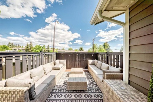 96 Coach Gate Way Sw, Calgary, AB 