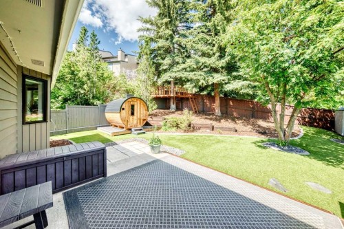 96 Coach Gate Way Sw, Calgary, AB 