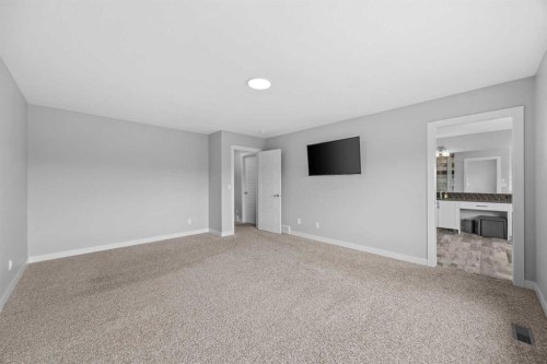 142 Sandstone Drive, Okotoks, AB - Indoor Photo Showing Other Room