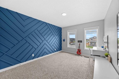 142 Sandstone Drive, Okotoks, AB - 