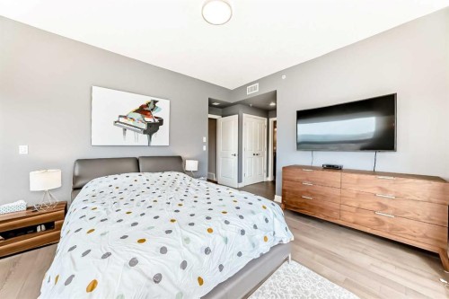 2101-920 5 Avenue Sw, Calgary, AB - Indoor Photo Showing Bedroom