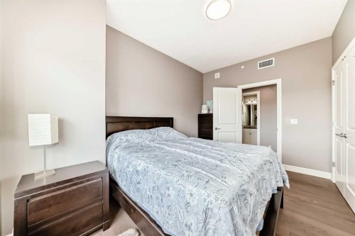 2101-920 5 Avenue Sw, Calgary, AB - Indoor Photo Showing Bedroom