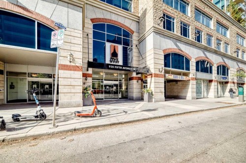 2101-920 5 Avenue Sw, Calgary, AB - Outdoor