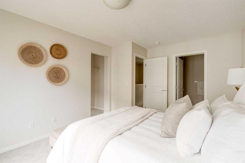 1409-355 Nolancrest Heights Nw, Calgary, AB - Indoor Photo Showing Bedroom