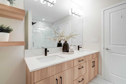 1409-355 Nolancrest Heights Nw, Calgary, AB - Indoor Photo Showing Bathroom
