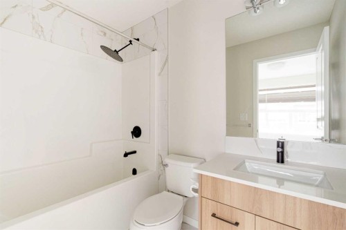 1409-355 Nolancrest Heights Nw, Calgary, AB - Indoor Photo Showing Bathroom