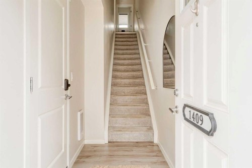1409-355 Nolancrest Heights Nw, Calgary, AB - Indoor Photo Showing Other Room