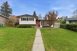 6004 Louise Road SW Calgary, AB T3E 5V2
