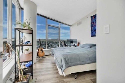 2203-77 Spruce Place Sw, Calgary, AB - Indoor Photo Showing Bedroom