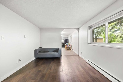 101-3103 Blakiston Drive Nw, Calgary, AB - Indoor