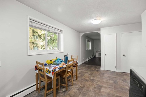 101-3103 Blakiston Drive Nw, Calgary, AB - Indoor