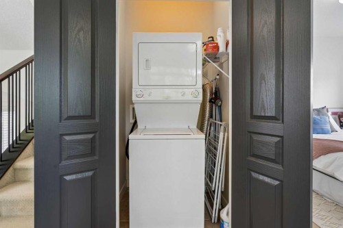 745 Mcdougall Road Ne, Calgary, AB - Indoor Photo Showing Laundry Room