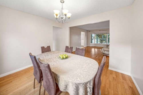 39 Woodmont Way, Calgary, AB 