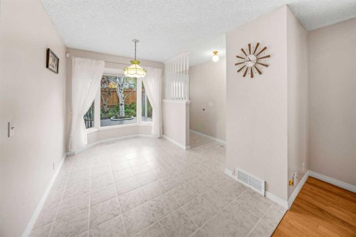 39 Woodmont Way, Calgary, AB 