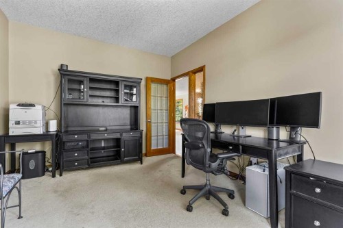 322 Hampstead Way Nw, Calgary, AB - Indoor Photo Showing Other Room
