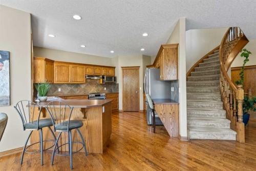 322 Hampstead Way Nw, Calgary, AB - Indoor Photo Showing Kitchen