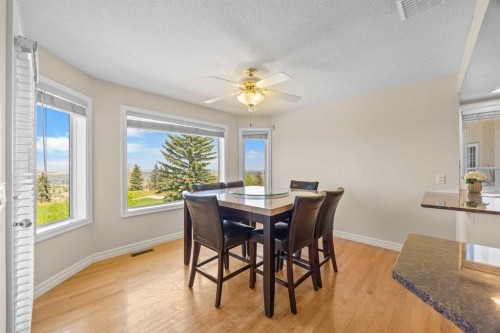 191 Hamptons Terrace Nw, Calgary, AB - Indoor Photo Showing Dining Room