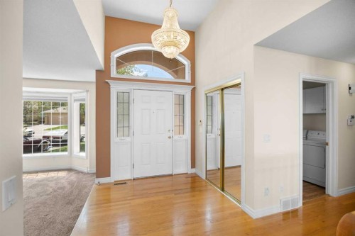 191 Hamptons Terrace Nw, Calgary, AB - Indoor Photo Showing Other Room
