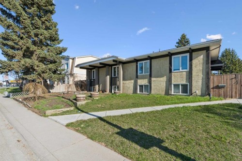 11175 Sacramento Drive SW Calgary, AB T2W 0J6