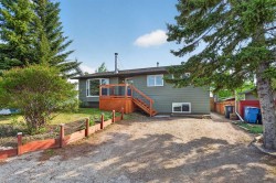 225 9 Street SEThree Hills, AB T0M 2A0