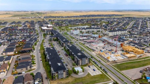 309-7110 80 Avenue Ne, Calgary, AB - Outdoor With View