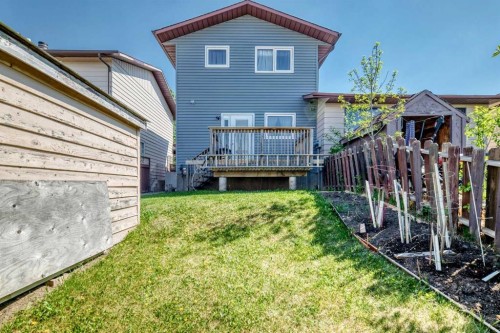 970 Berkley Drive Nw, Calgary, AB - Outdoor With Deck Patio Veranda