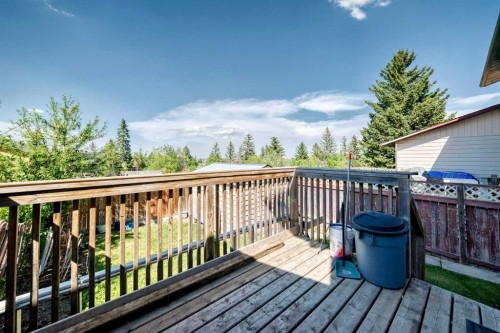 970 Berkley Drive Nw, Calgary, AB - Outdoor With Deck Patio Veranda With Exterior