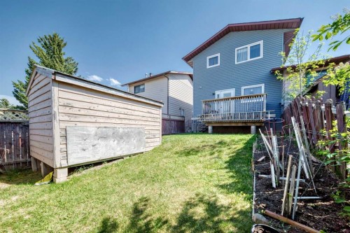 970 Berkley Drive Nw, Calgary, AB - Outdoor With Deck Patio Veranda