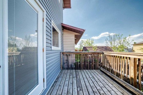970 Berkley Drive Nw, Calgary, AB - Outdoor With Deck Patio Veranda With Exterior