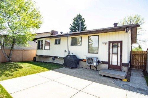 340 Templeton Circle Ne, Calgary, AB - Outdoor