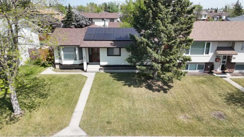 340 Templeton Circle Ne, Calgary, AB - Outdoor With Facade