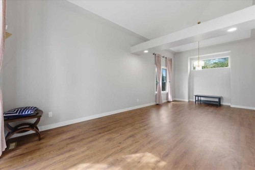 13919 Evergreen Street Sw, Calgary, AB - Indoor Photo Showing Other Room