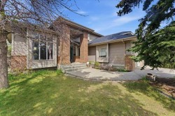 13919 Evergreen Street SW Calgary, AB T2Y 2X4