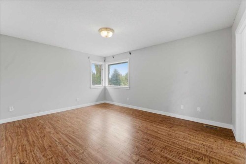 13919 Evergreen Street Sw, Calgary, AB - Indoor Photo Showing Other Room
